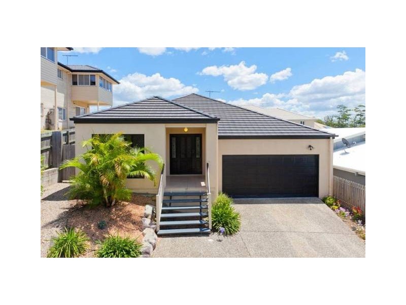 16 Creekside Drive, Springfield Lakes QLD 4300