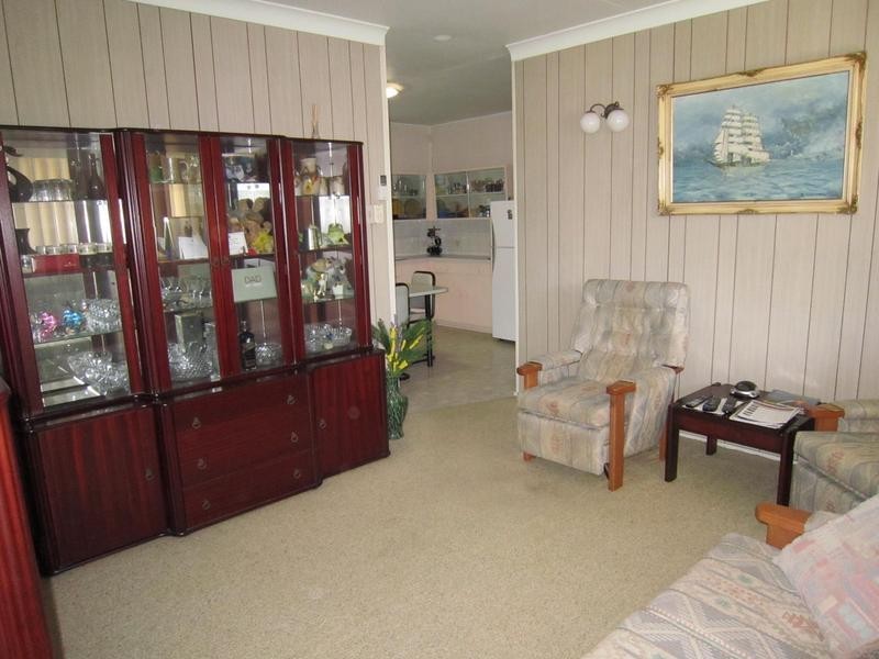 24 Robertson Road, Eastern Heights QLD 4305