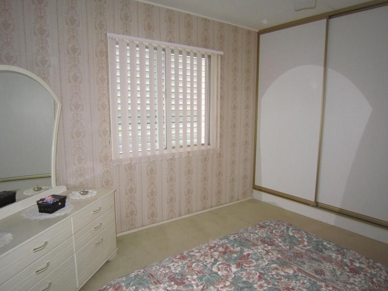 24 Robertson Road, Eastern Heights QLD 4305