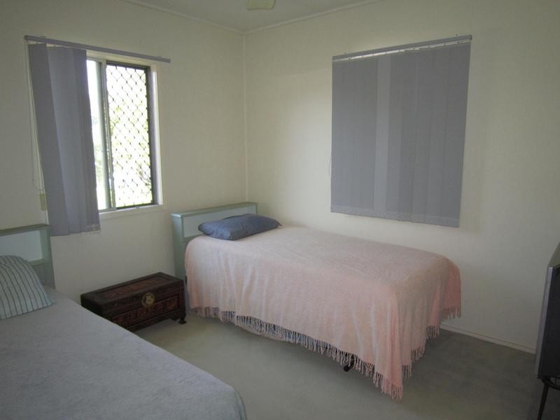 24 Robertson Road, Eastern Heights QLD 4305