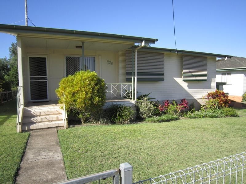 24 Robertson Road, Eastern Heights QLD 4305