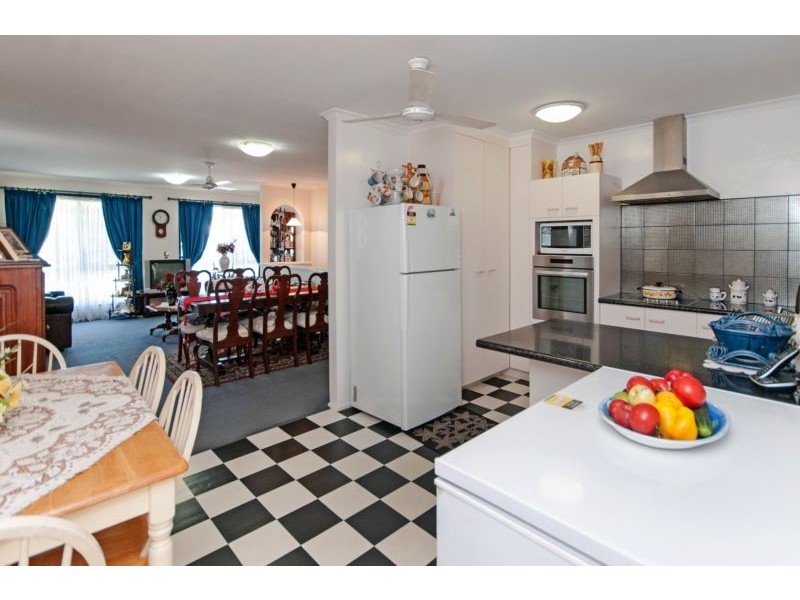 6 Jarrah Street, Raceview QLD 4305