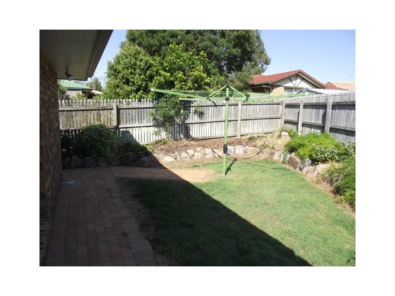 11 Arabian Close, Yamanto QLD 4305