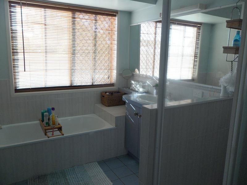 23 Blenheim Crescent, Yamanto QLD 4305