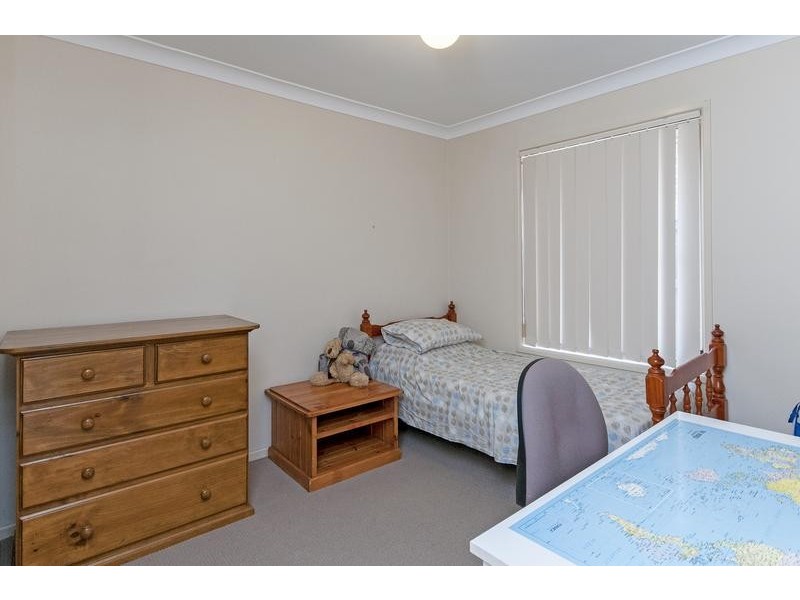 2 Hilldean Drive, Raceview QLD 4305