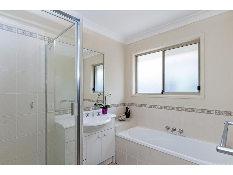 2 Hilldean Drive, Raceview QLD 4305