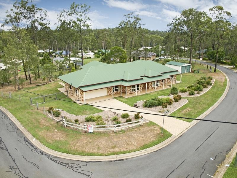 2 Leesmore Court, Deebing Heights QLD 4306