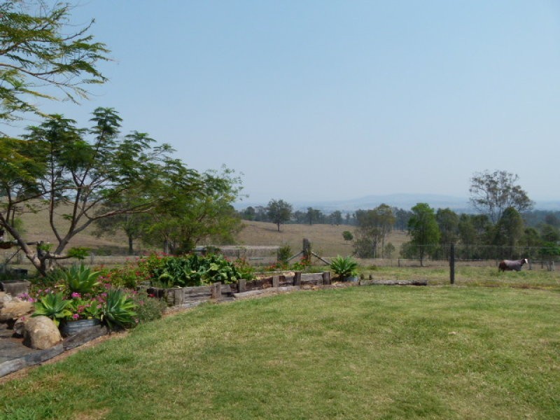 196 Eder Brothers Road, Mount Walker QLD 4340