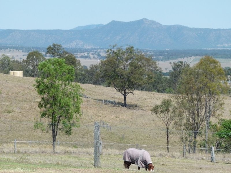 196 Eder Brothers Road, Mount Walker QLD 4340