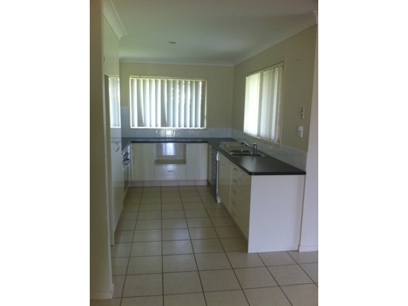 13 Waratah Court, Yamanto QLD 4305