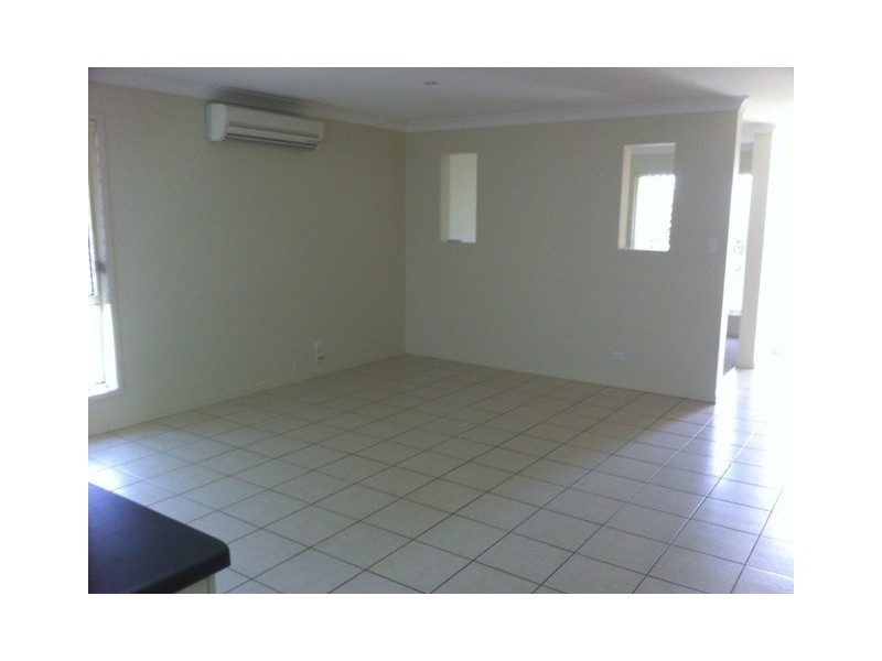 13 Waratah Court, Yamanto QLD 4305