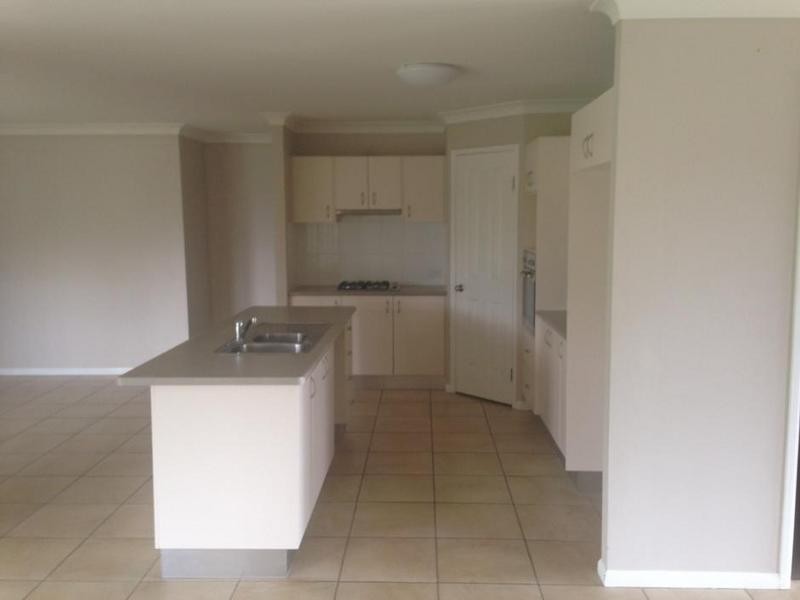 6 Baden Jones Way, North Booval QLD 4304