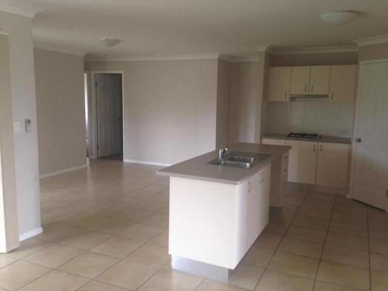 6 Baden Jones Way, North Booval QLD 4304