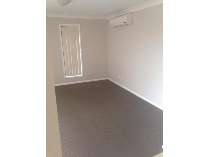 6 Baden Jones Way, North Booval QLD 4304