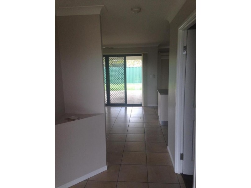 6 Baden Jones Way, North Booval QLD 4304