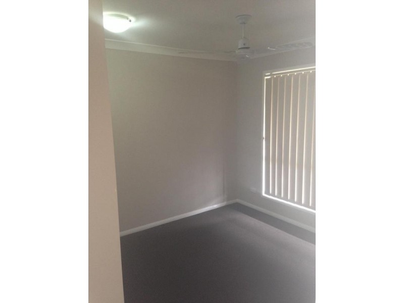 6 Baden Jones Way, North Booval QLD 4304