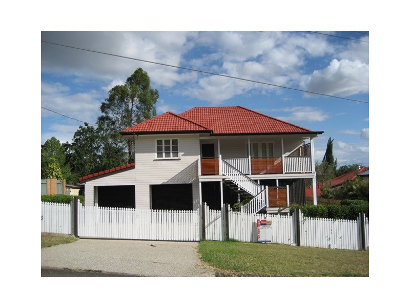 60 Hawthorne Street, Sadliers Crossing QLD 4305