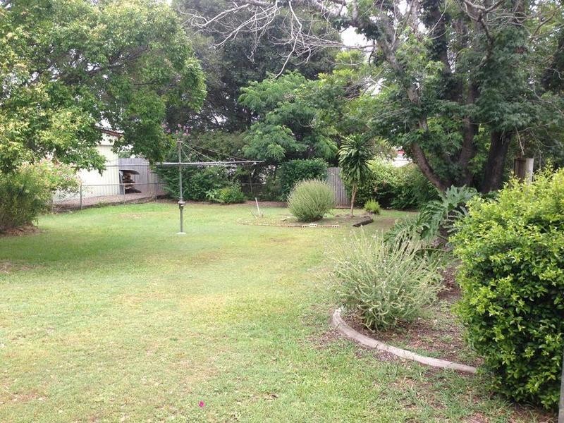 5A Pemberton Street, Booval QLD 4304