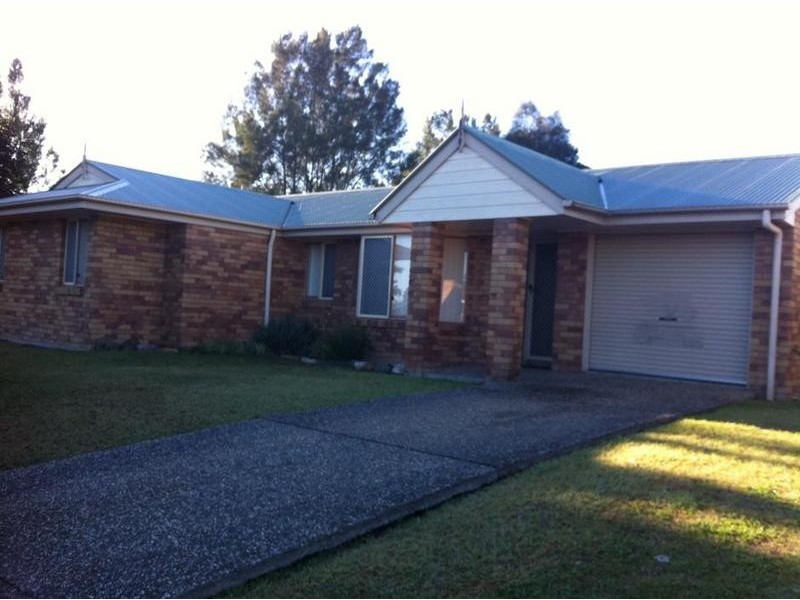 2 Morris Street, Flinders View QLD 4305