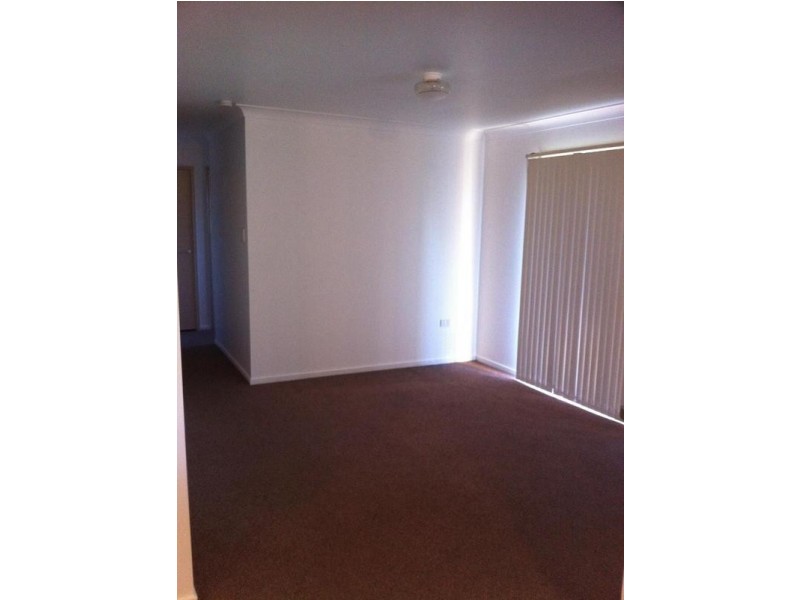 2 Morris Street, Flinders View QLD 4305
