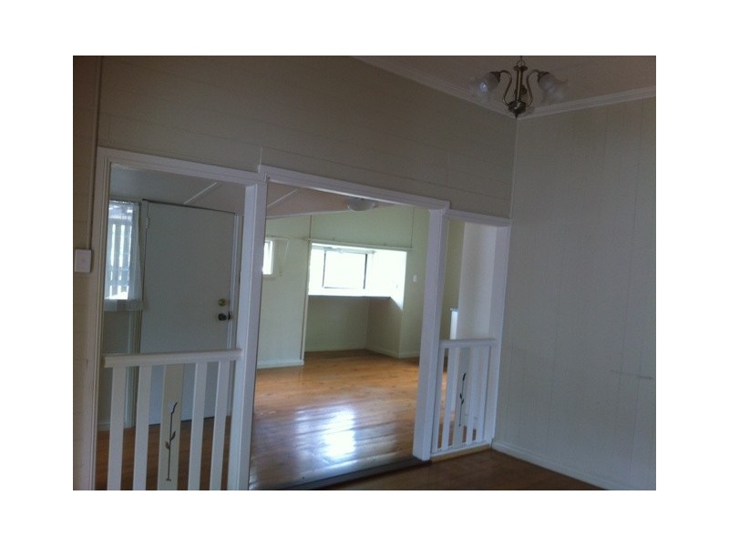 15 Elms Street, Bundamba QLD 4304