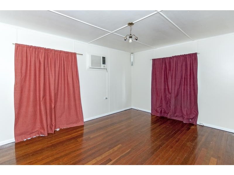 268 Warwick Road, Churchill QLD 4305