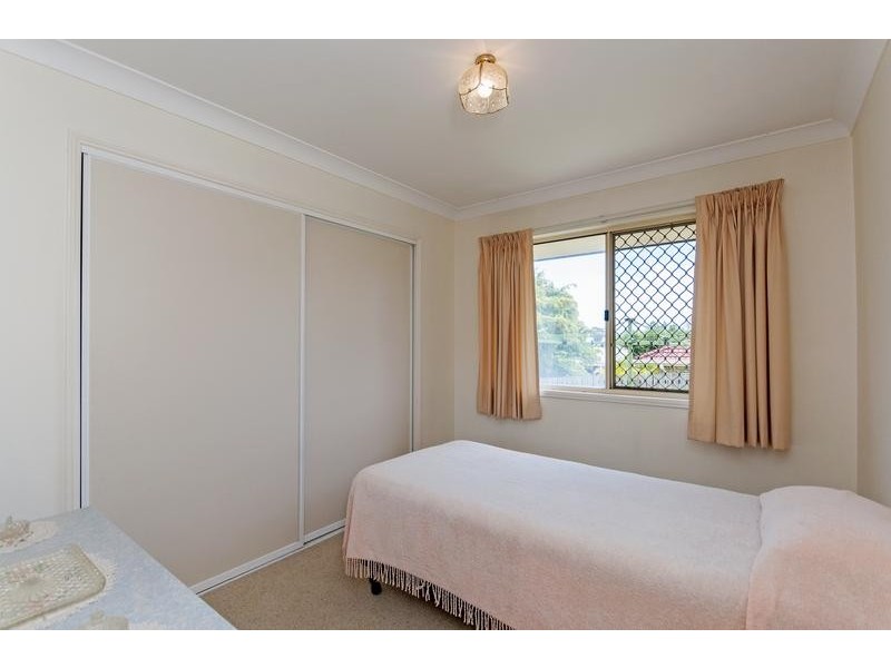 10 Dianthus Place, Flinders View QLD 4305