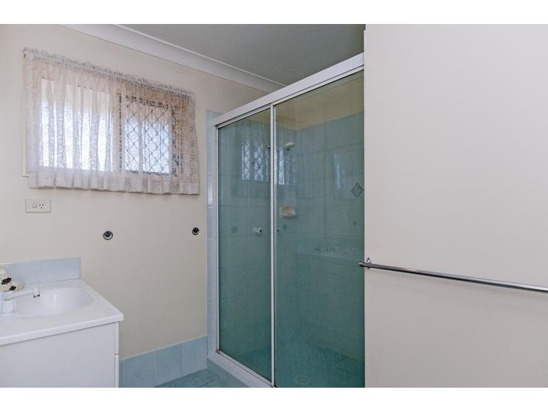 10 Dianthus Place, Flinders View QLD 4305