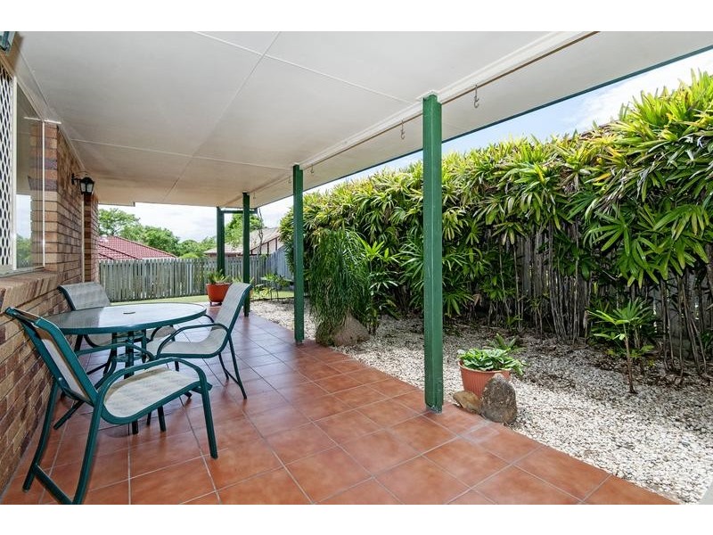 10 Dianthus Place, Flinders View QLD 4305