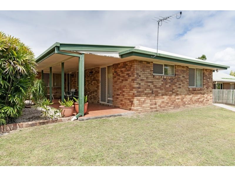 10 Dianthus Place, Flinders View QLD 4305