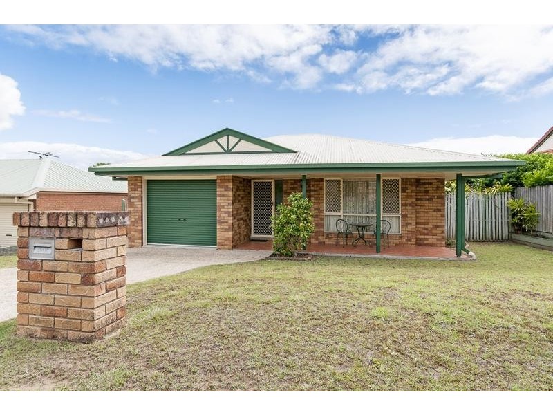 10 Dianthus Place, Flinders View QLD 4305