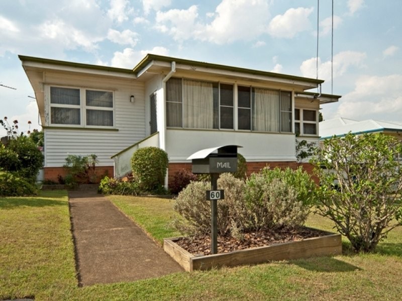 60 Samford Road, Leichhardt QLD 4305