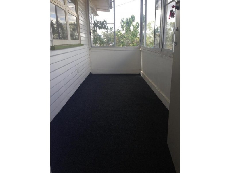 60 Samford Road, Leichhardt QLD 4305