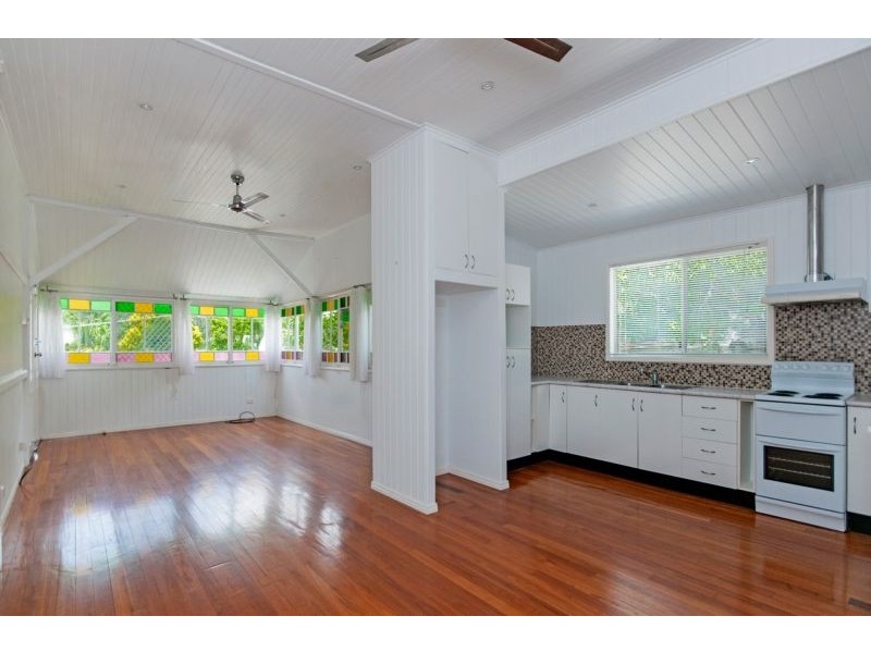 2 Maher Street, North Ipswich QLD 4305