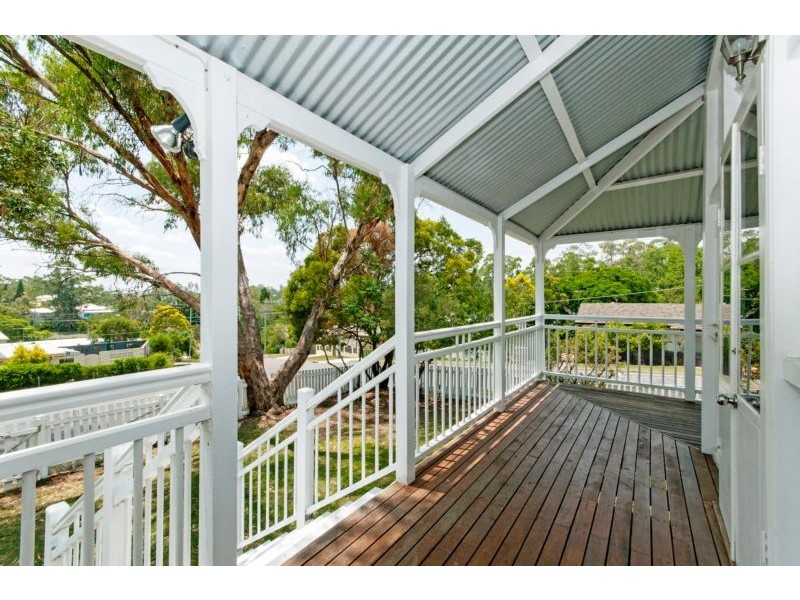 2 Maher Street, North Ipswich QLD 4305