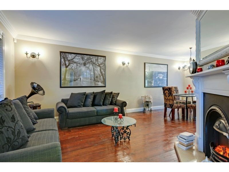 16 Blessington Way, Flinders View QLD 4305