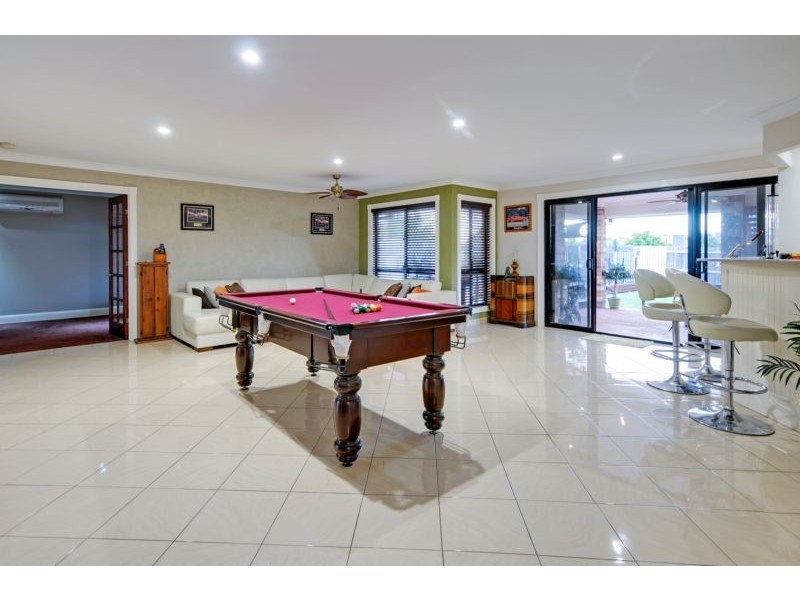 16 Blessington Way, Flinders View QLD 4305