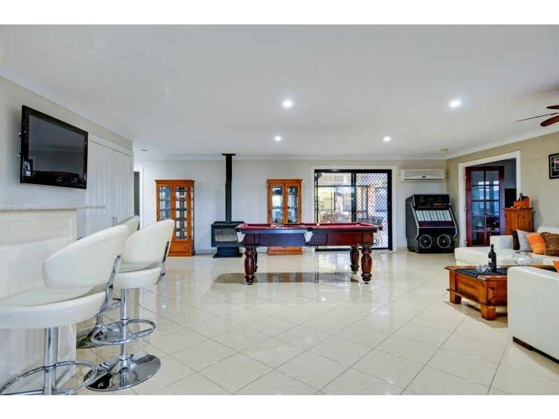 16 Blessington Way, Flinders View QLD 4305