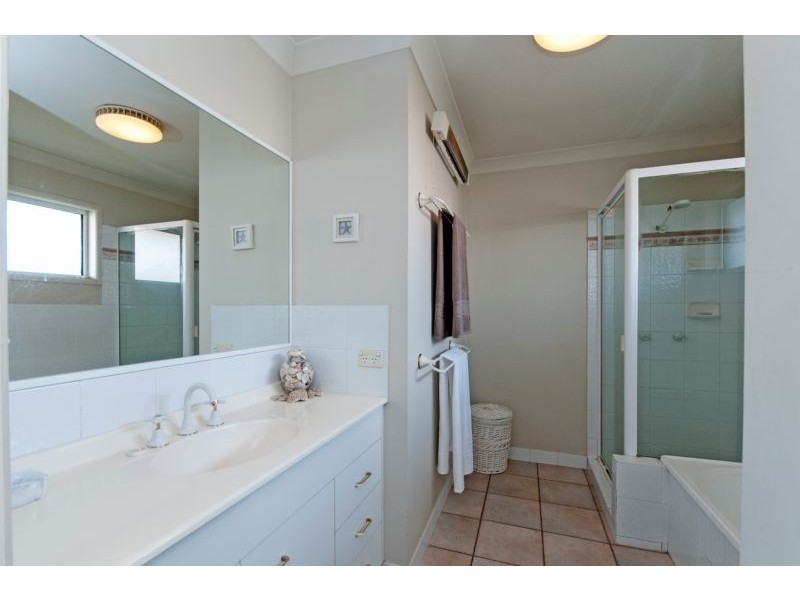 12 Tina Close, Raceview QLD 4305