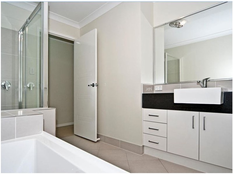 1/1 Ruthven Court, Yamanto QLD 4305