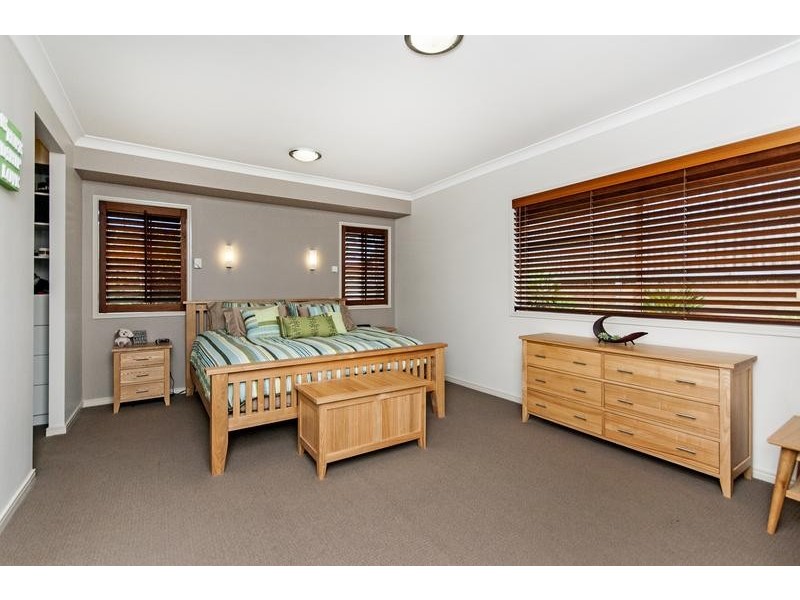 124 Santa Monica Drive, Augustine Heights QLD 4300