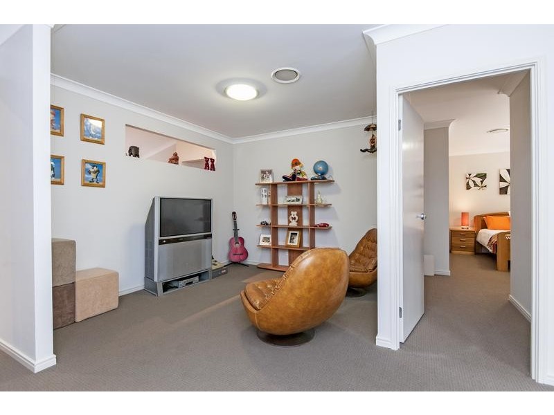 124 Santa Monica Drive, Augustine Heights QLD 4300