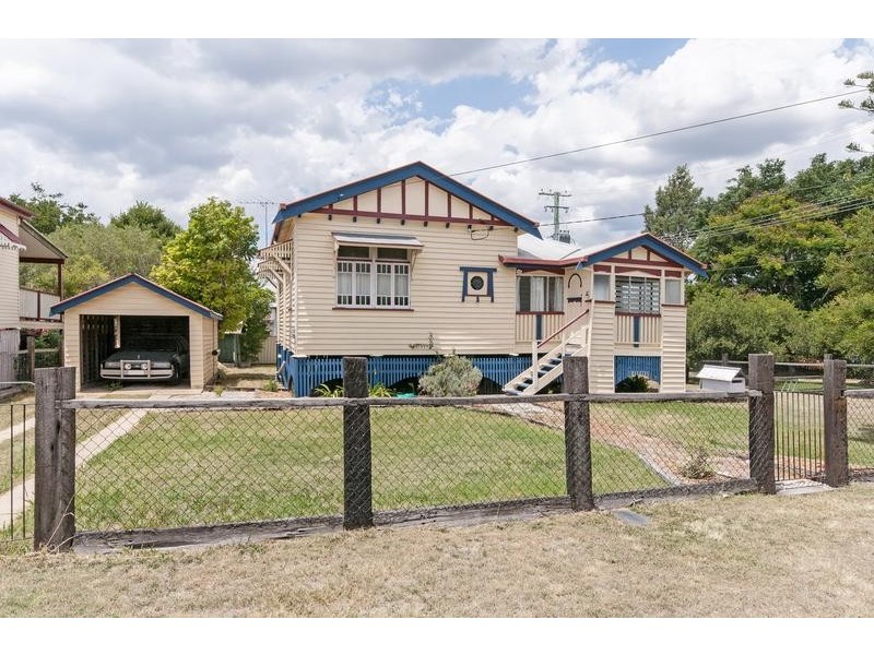 18 Coolibah Street, Silkstone QLD 4304