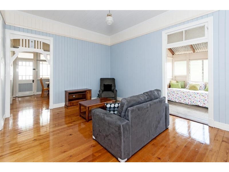 18 Coolibah Street, Silkstone QLD 4304