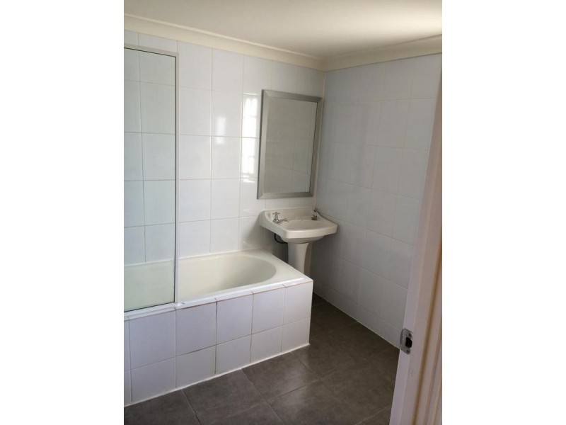 49 Frederick Street, Newtown QLD 4305