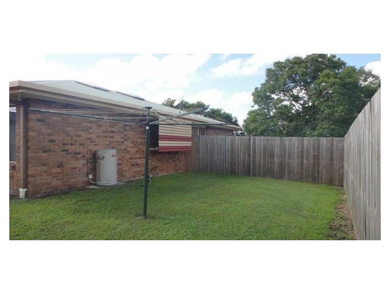 2/38 Dellvene Crescent, Rosewood QLD 4340