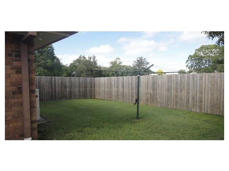 2/38 Dellvene Crescent, Rosewood QLD 4340