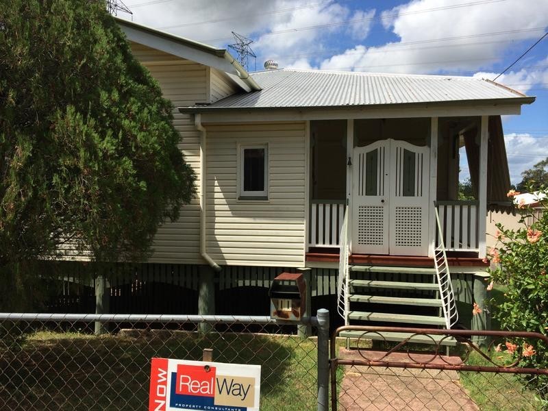 11 Powells Road, Karana Downs QLD 4306