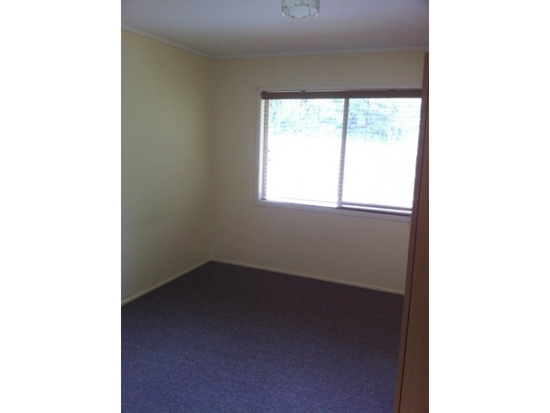 73 Robertson Road, Raceview QLD 4305