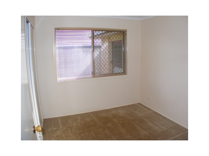 325 South Station Road, Raceview QLD 4305
